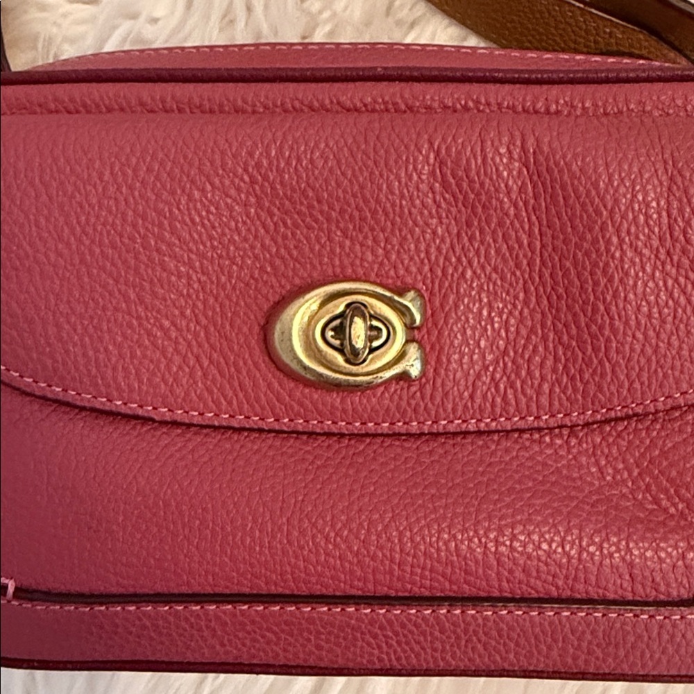 Coach Willow Camera Bag - Picture 8 of 16